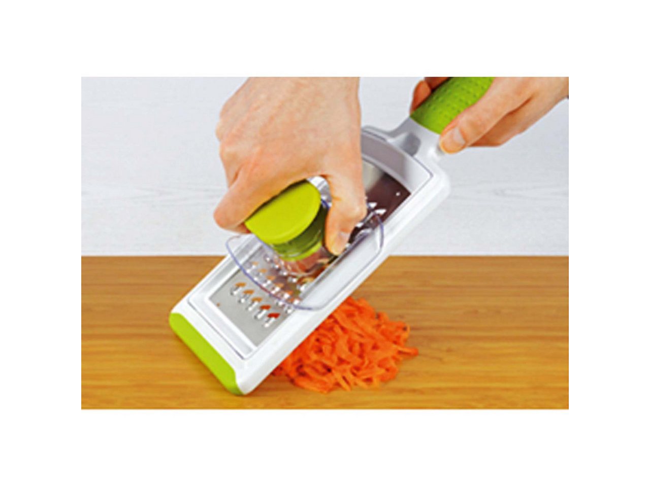 TAVIALO Zerkleinerer Tavialo Reibeset mit Handschutz, inkl. 3 Klingen und Softgrip-Griff, Edelstahl Reibe mit Handschutz, Rutschfestem Sockel, Spülmaschinenfest Bild 4
