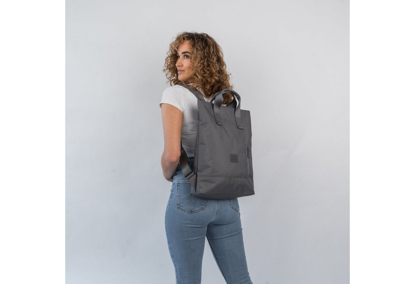 Johnny Urban Cityrucksack Ivy Laptop Rucksack Tasche Damen Herren, 2 in 1 Rucksack & Tasche, Laptopfach, Wasserabweisend Bild 3