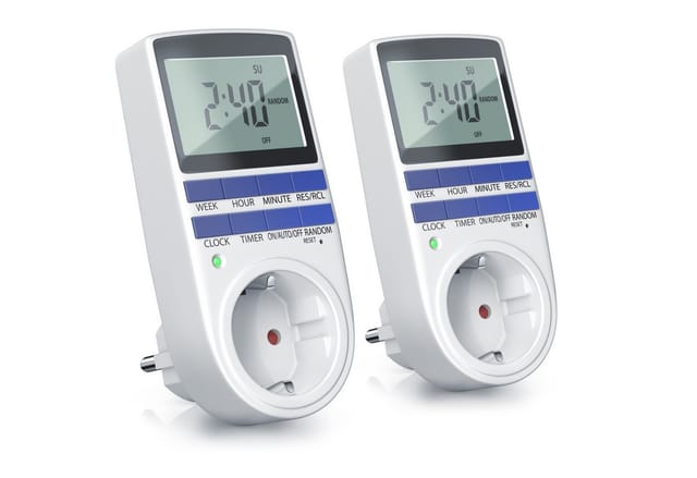 BEARWARE 2x Zeitschaltuhr, digital, 2,1" LCD-Display, max. 3680W, 10 Programme, Zufallsschaltung