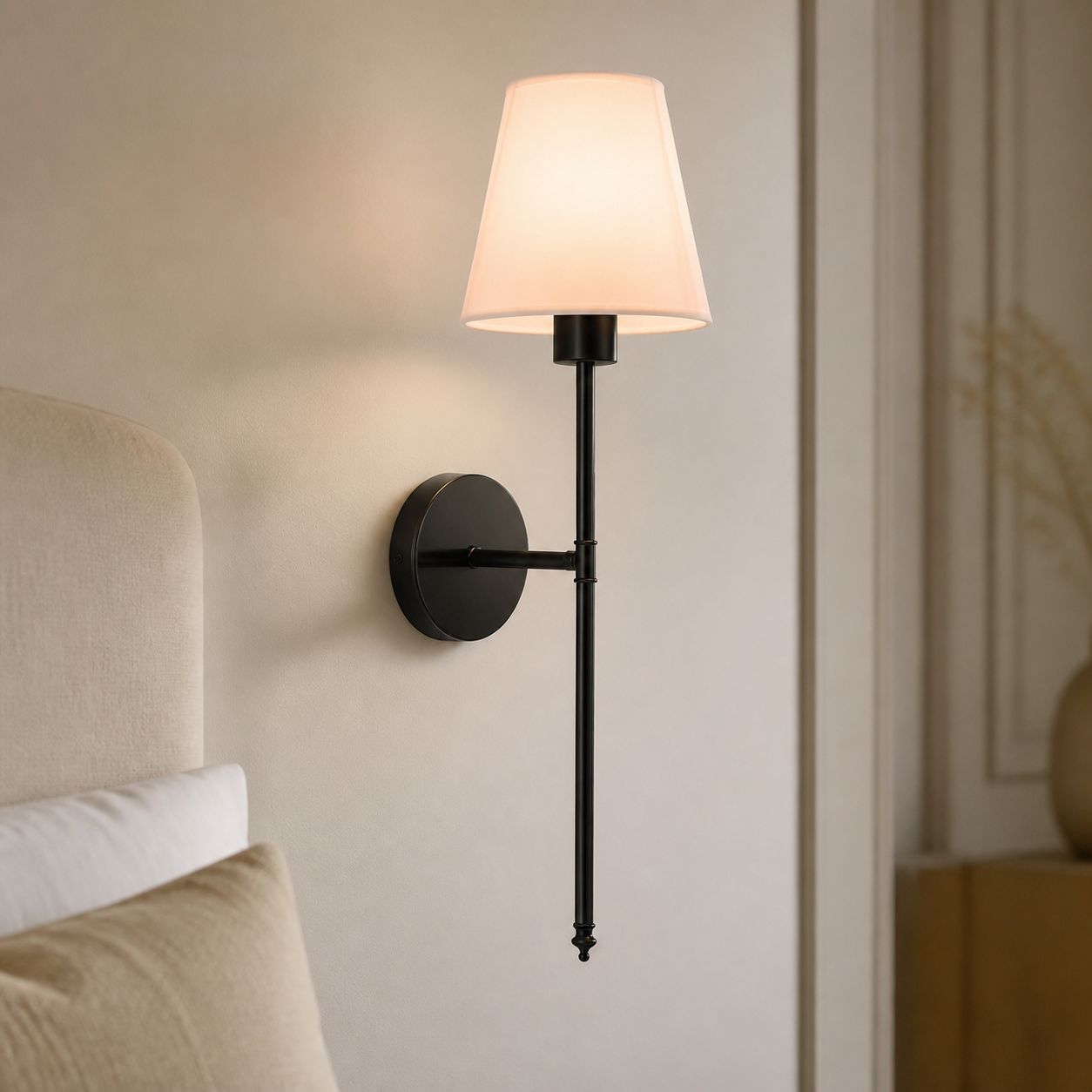 Kabellose Led-wandleuchte Mit Fernbedienung, Rgb 16 Farben, Dimmbar, Usb-c-aufladbar, Eisen Und Stoff, Gold/schwarz, Modern