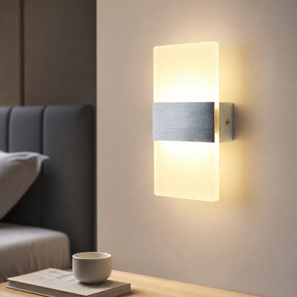 Moderne Led-wandleuchte Aus Aluminium Und Acryl, Gebürstete Silberoberfläche, 20 X 10 Cm, Sanftes Dreifarbiges Licht Für Schlafzimmer Und Flur