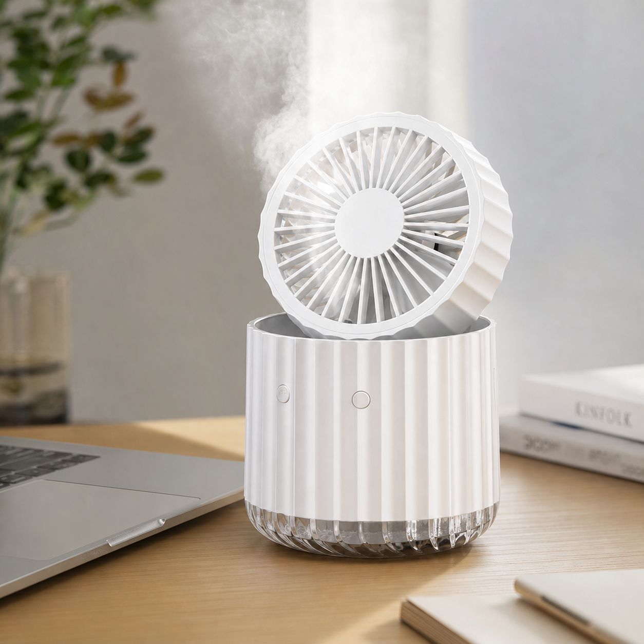 Wiederaufladbarer Usb-c-tischventilator Mit Sprühfunktion, Leiser 22-db-bürstenlosmotor, 3 Geschwindigkeitsstufen, Stimmungslicht, Faltbar, Weiß