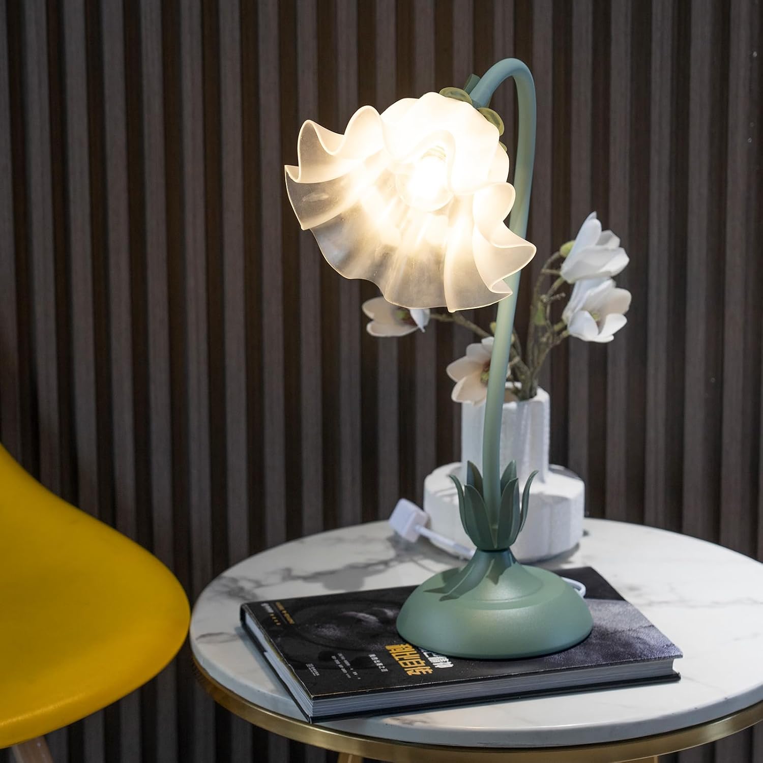 Flexible Led-nachttischlampe Mit Maiglöckchenmuster, Schützende Beleuchtung Mit 3 Schirmen, Elegantes Und Vielseitiges Design Für Kinderzimmer Und Inneneinrichtung