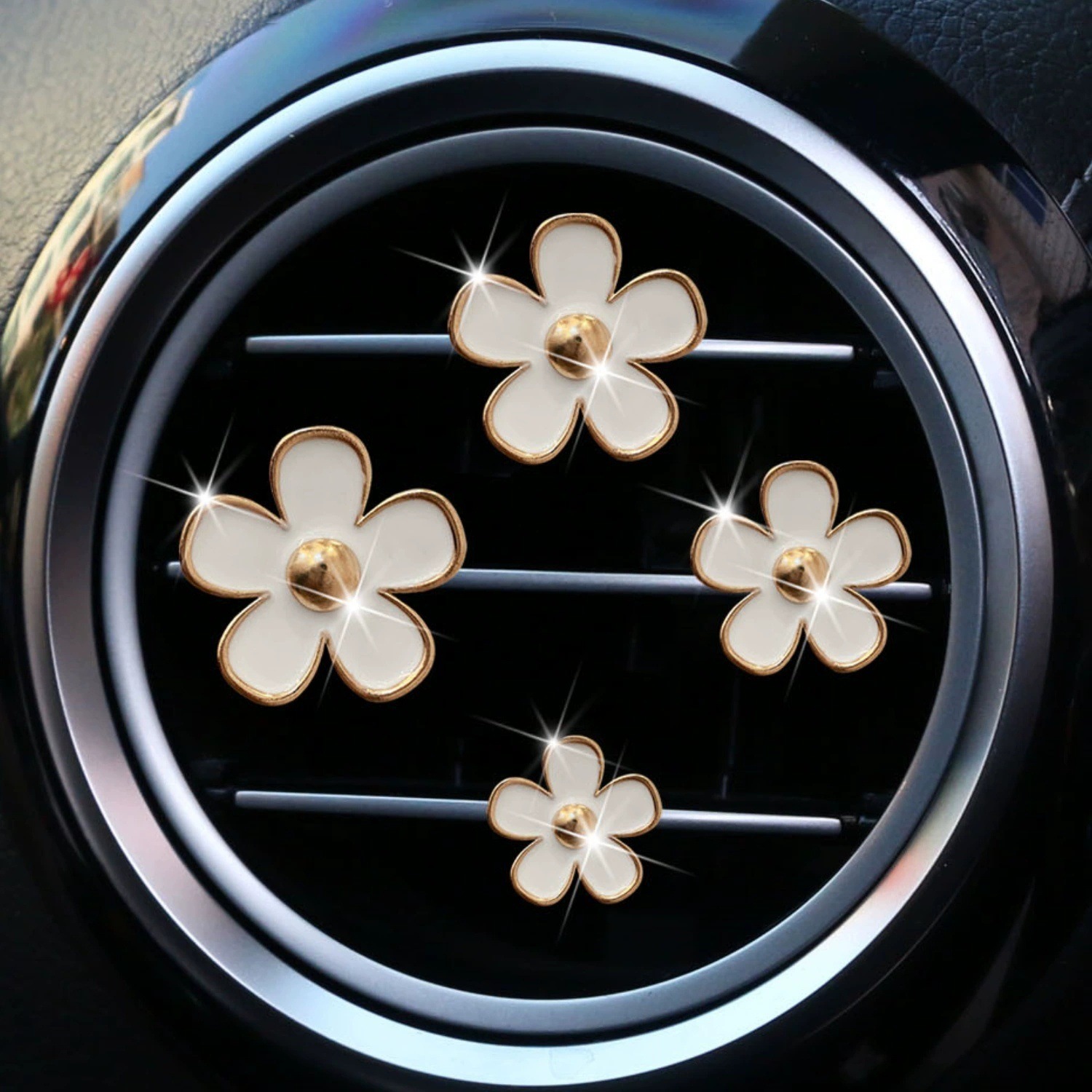 Set Mit 4 Aufsteckbaren Duftdiffusoren Für Die Lüftungsschlitze Im Auto, Zubehör Für Die Innenausstattung