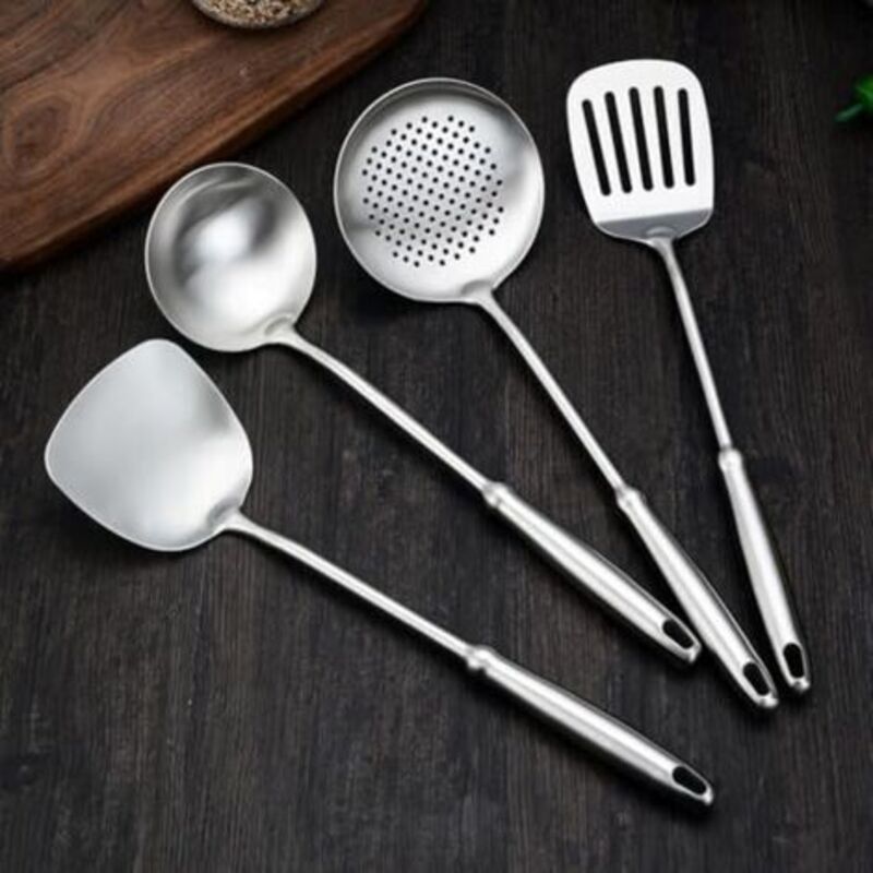 Set Aus 4 Küchenutensilien Aus Rostfreiem Edelstahl 304, Bestehend Aus Einem Spatel, Einer Spüle, Einer Spüle Und Einem Spatel Zum Aufhängen. Kompatibles Waschbecken (manche In Form Von Citrouille).