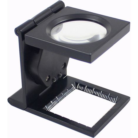 Klappbare Lupe Mit Schwarz Lackiertem Metallrahmen