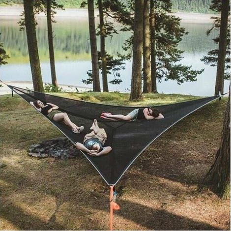 Dreieckige Hängematte Zum Sitzen In Der Höhe, Zum Aufhängen An Einem Baum Oder Zum Campen. Tragbare Mehrpersonen-hängematte Für 3 Personen, Ideal Für Reisen Im Garten Oder Ausflüge Ins Freie