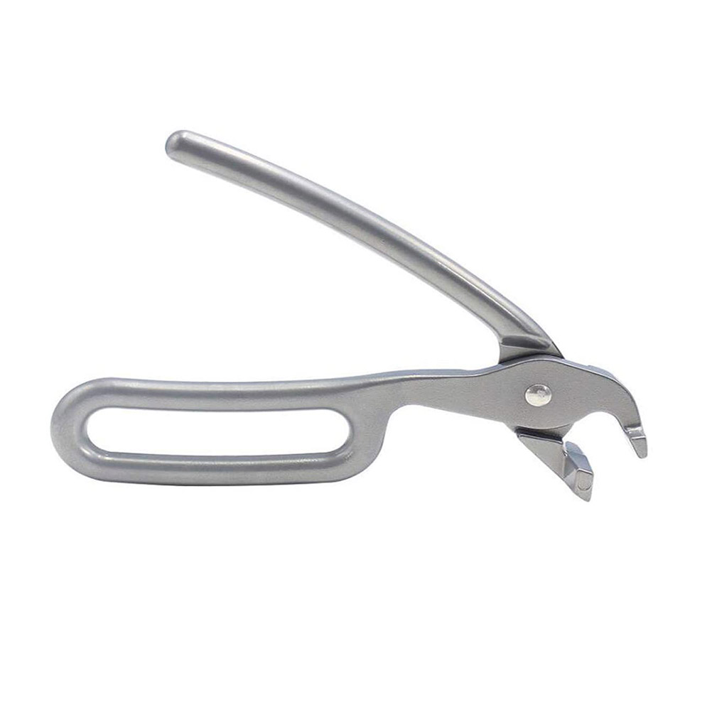 Robuste, Kratzfeste Pizzazange Aus Aluminiumguss Für Die Mikrowelle, Ideal Zum Anheben Heißer Speisen.
