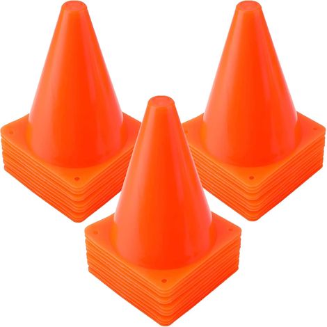 Set Aus 40 Orangefarbenen Kunststoff-trainingskegeln, 17,8 Cm, Für Outdoor-aktivitäten Und Festliche Veranstaltungen
