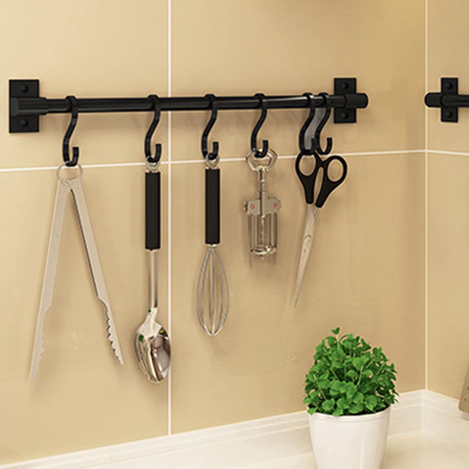 Schwarzes, Wandmontiertes Küchenregal Aus Aluminium Mit 8 Haken – Minimalistisches Skandinavisches Design – Hängende Aufbewahrung Für Küchenutensilien – Platzsparender Utensilienhalter