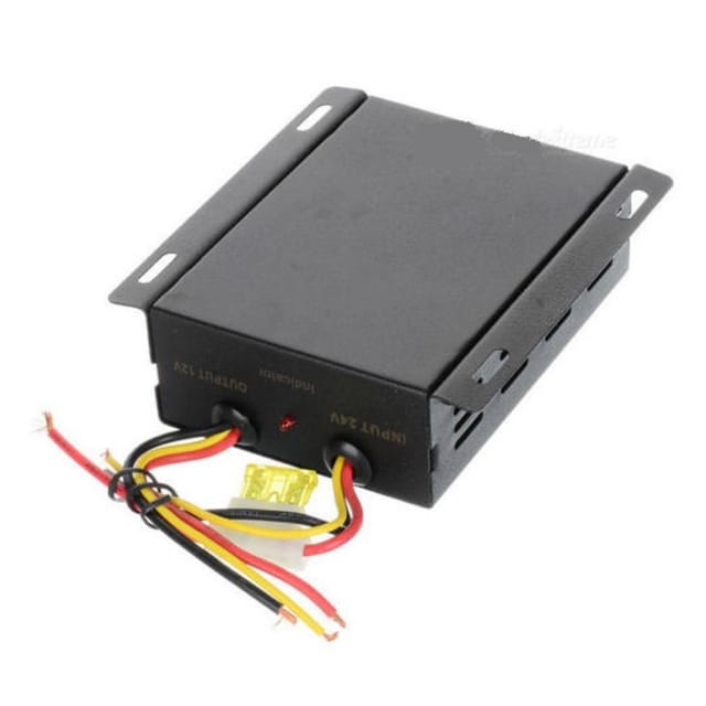 Trade Shop Traesio - Trade Shop - convertier dc 24V bis 12V 30A court inverter auto camion bus moto -