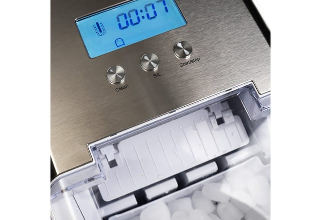 Caso Design Ice Chef Pro Eiswürfelmaschine Design-Eiswürfelbereiter mit 2,2 Liter Wassertank