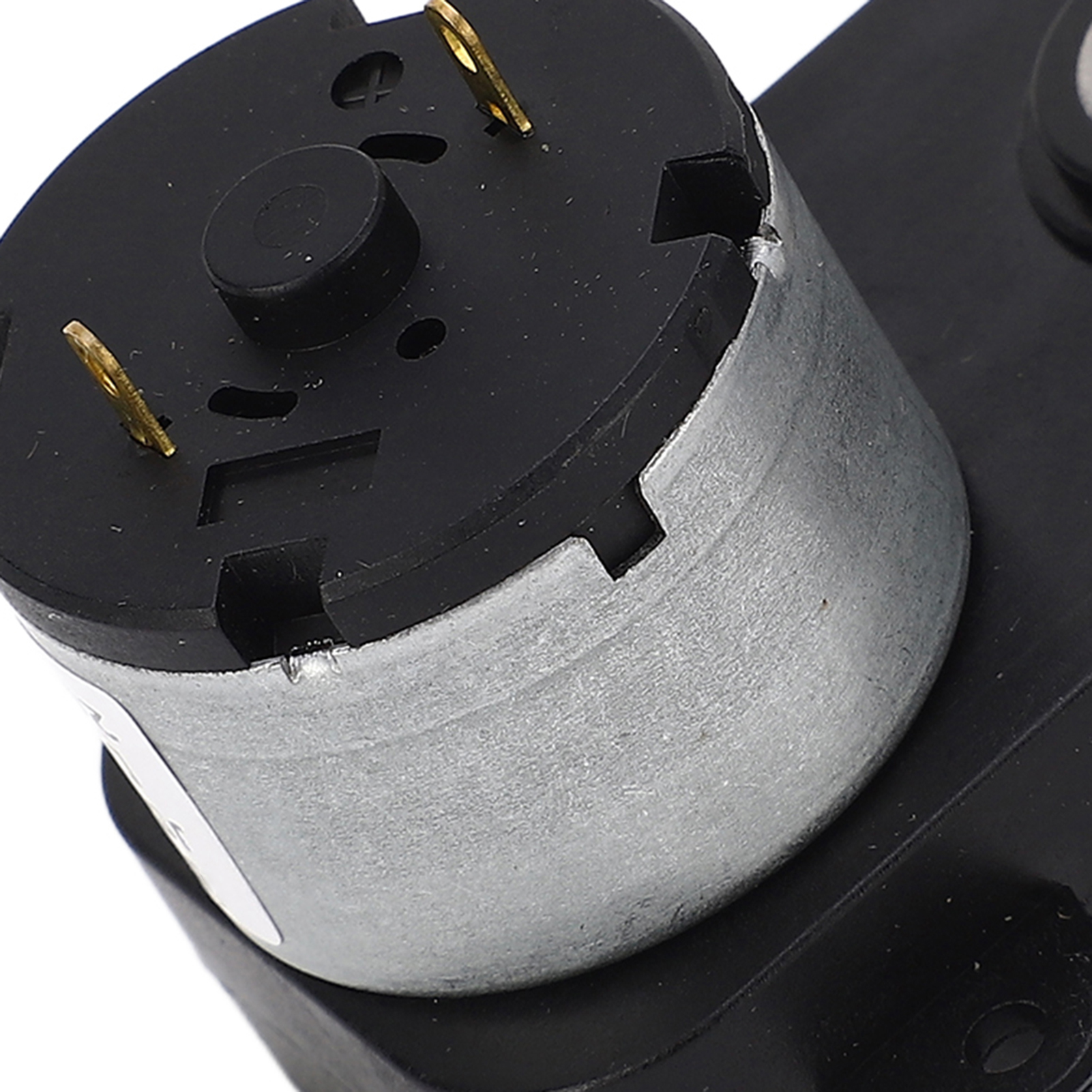 Js6839-520 Gleichstrom-getriebemotor Mit Befestigungslaschen, Kunststoffgetriebe, Dc5v, 200 U/min, Geräuscharm.