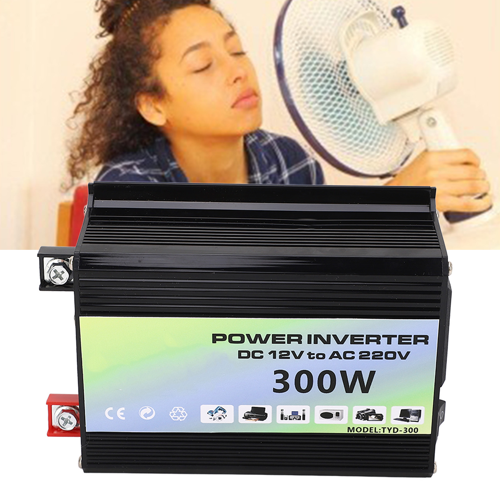 Der Tyd-300 Ist Ein 300-w-wechselrichter (12 V Gleichstrom Auf 220 V Wechselstrom) Mit Zwei Usb-anschlüssen, Einer Universalsteckdose Und Einer Akkuanzeige. Er Wird Mit Einem Kfz-ladegerät Und Einem K