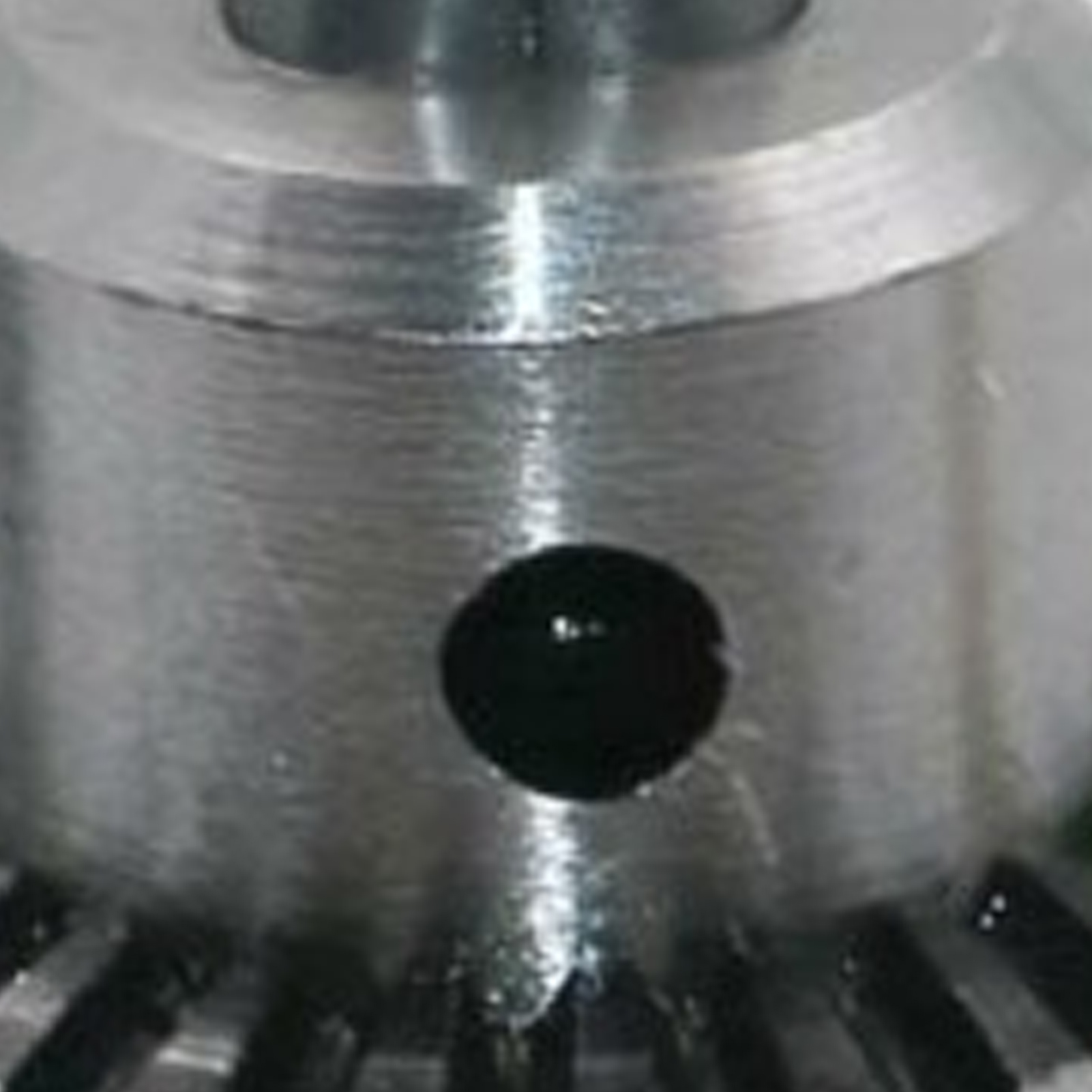 Satz Mit 4 Bohrfuttern Von 0,3 Bis 4 Mm, Einschließlich Eines Mini-elektrobohrfutters Mit Einem Schaftlochdurchmesser Von 3,17 Mm.