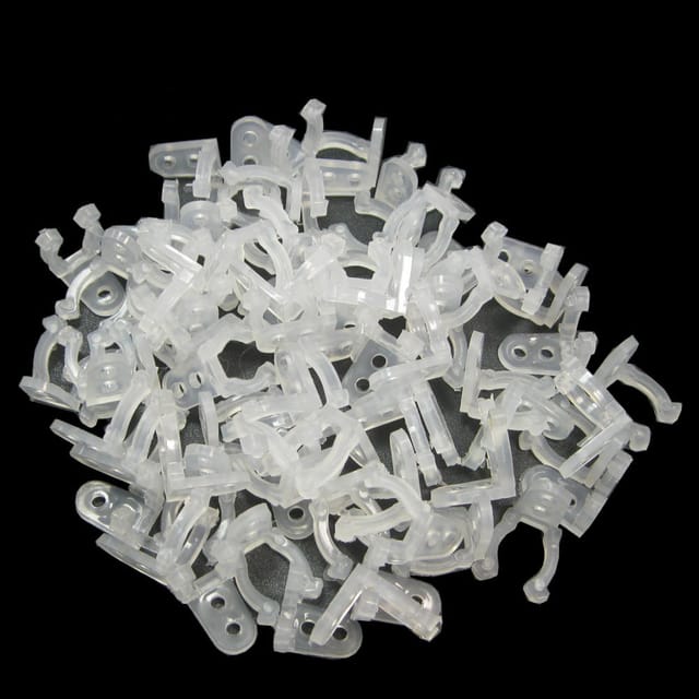 Trade-shop - 100x Wand Montage Clips im Set Halterung für 10mm Lichterketten Lichtschläuchen für drinnen und draussen geeignet, 2 Montagelöcher zur