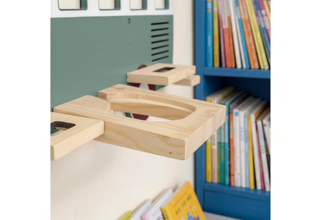 Relaxdays Toniebox Regal Bus MDF Kiefernholz Salbei Für 25 Tonies Mit Magnetstreifen 32 cm x 62 cm x 13 cm 1 kg