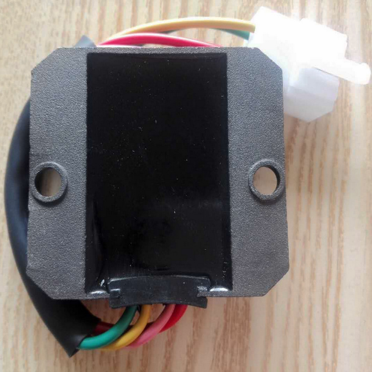 Motorrad-gleichrichter Gy6 125 150 Roller Spannungsregler Lade-silikon Vierpoliger Weiblicher Stecker