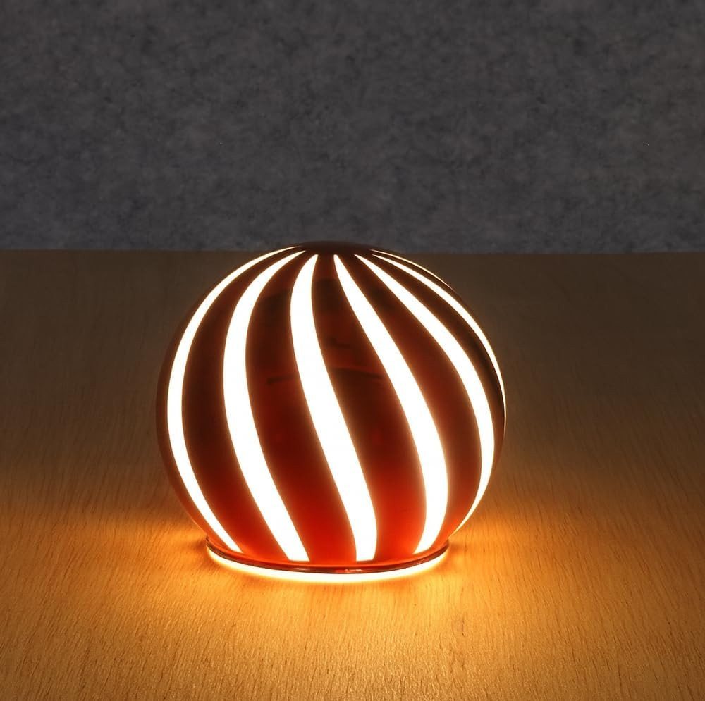 mucHome LED Kugelleuchte Deko Kugel LED Licht rot/weiß Weihnachtskugel 10cm, mit 8 LEDs Bild 2