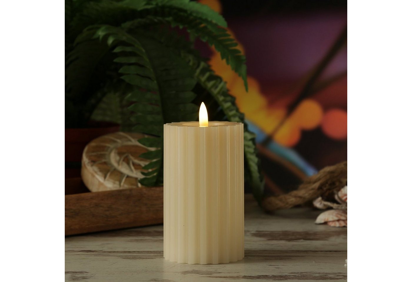 MARELIDA LED-Kerze Liv Echtwachs gerillt mit Rillen flackernd H: 14,5cm Timer creme, LED Classic, warmweiß (2100K bis 3000K)
