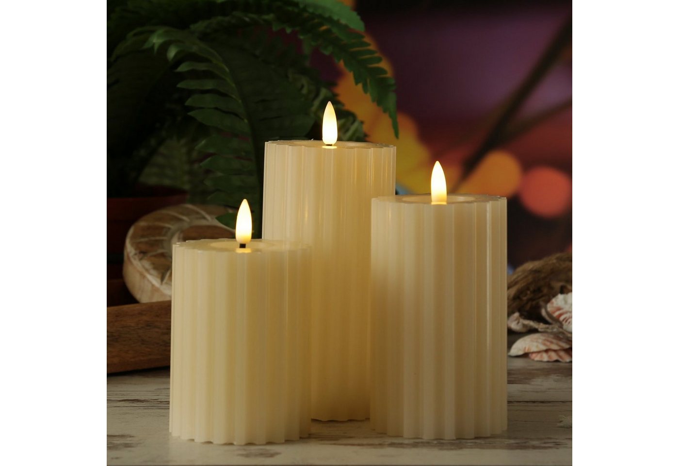 MARELIDA LED-Kerze Liv Echtwachs gerillt mit Rillen flackernd H: 14,5cm Timer creme, LED Classic, warmweiß (2100K bis 3000K) Bild 4