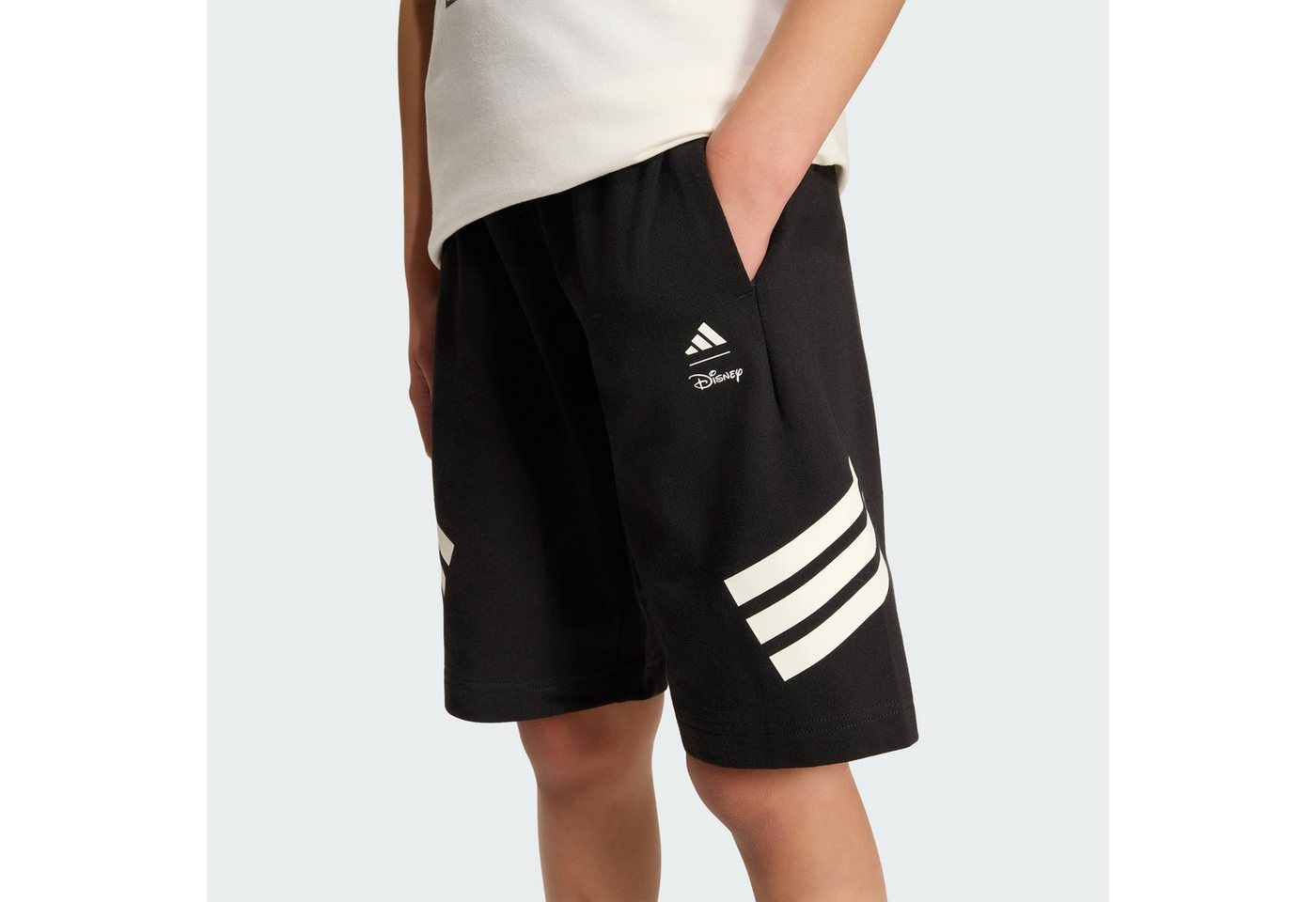adidas Sportswear Trainingsanzug ADIDAS DISNEY MICKY MAUS SET, T-SHIRT UND SHORTS (1-tlg)