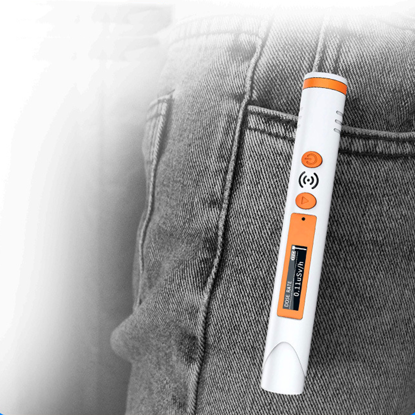 Tragbarer Nuklearstrahlungsdetektor Zum Anklemmen An Einen Stift, Persönlicher Röntgen-/gammastrahlungsdosimeteralarm Auf Marmorplatte.