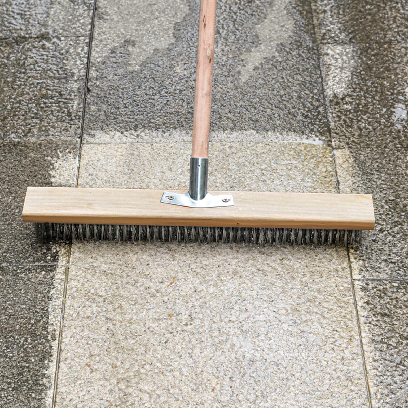 Große, Robuste Scheuerbürste Aus 50 Cm Langem Edelstahldraht, Ideal Für Raue Oberflächen. Entfernt Schnee, Staub Und Schmutz Von Gehwegen, Treppen, Terrassen, Fliesen Und Betonflächen.