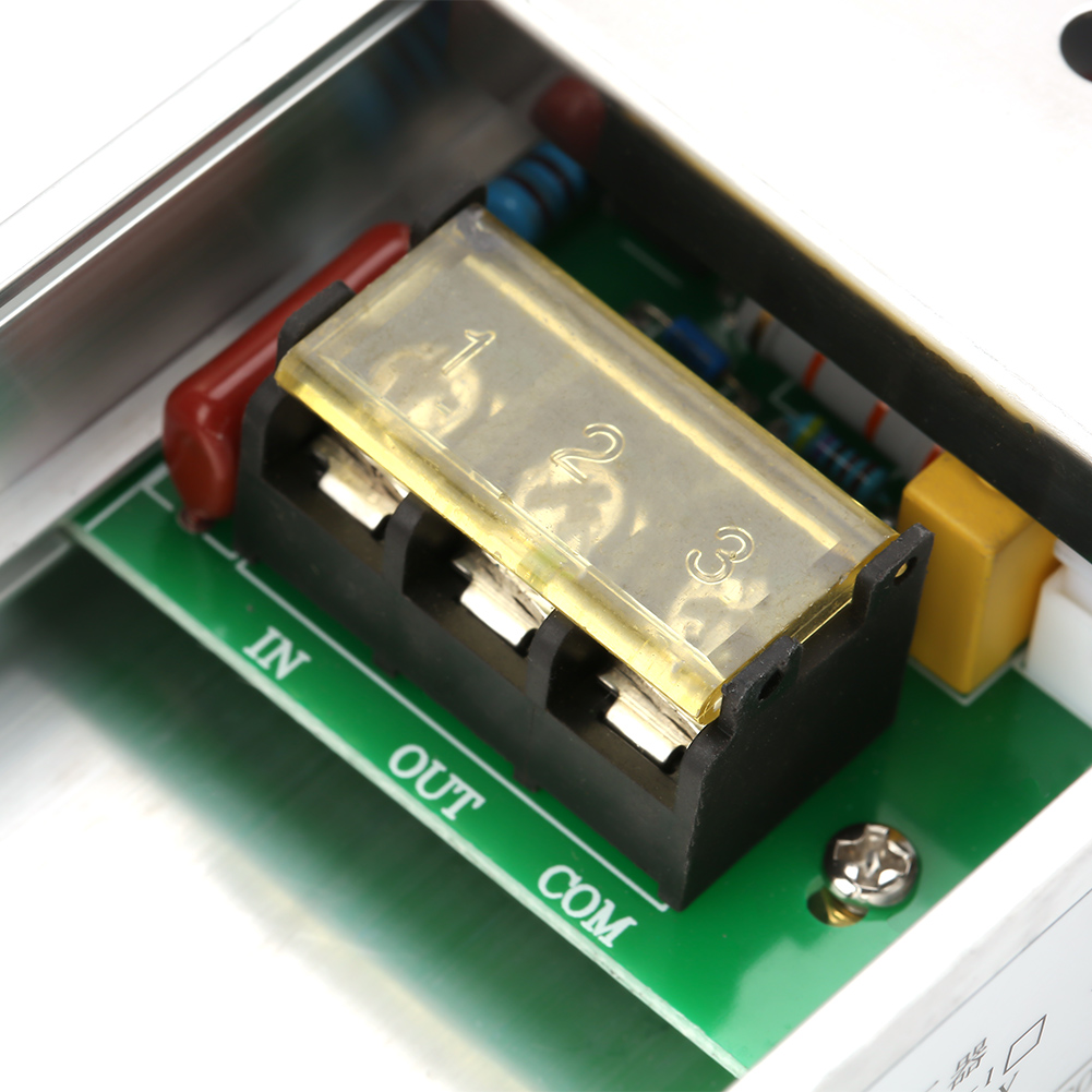 Importierter Elektronischer 6000-w-hochleistungs-thyristor-spannungsregler Mit Stromvariation, Drehzahlregelung Und Temperaturregelung Sowie Gehäuse.