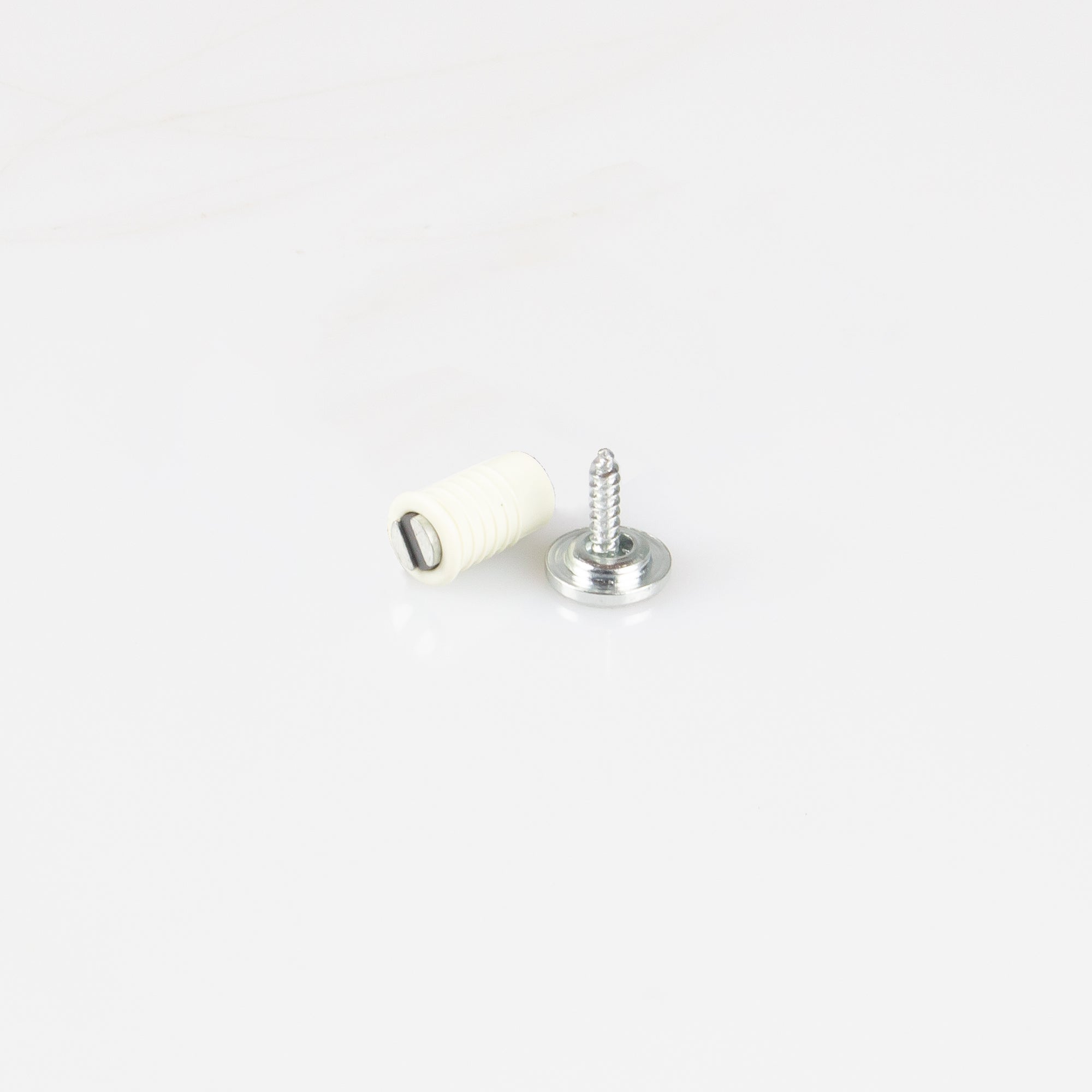 Magna-c Zylindrischer Magnetschnäpper Ø8x15,5mm