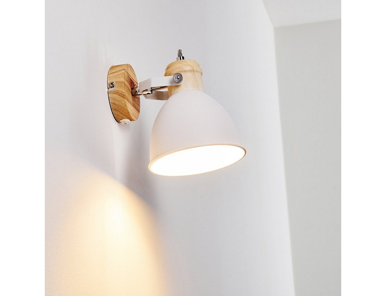 hofstein Wandleuchte »Verago« verstellbare Wandlampe aus Metall in Weiß/Holzoptik, ohne Leuchtmittel, 1xE27, Retro/Vintage Wandspot mit An-/Ausschalter am Gehäuse Bild 2