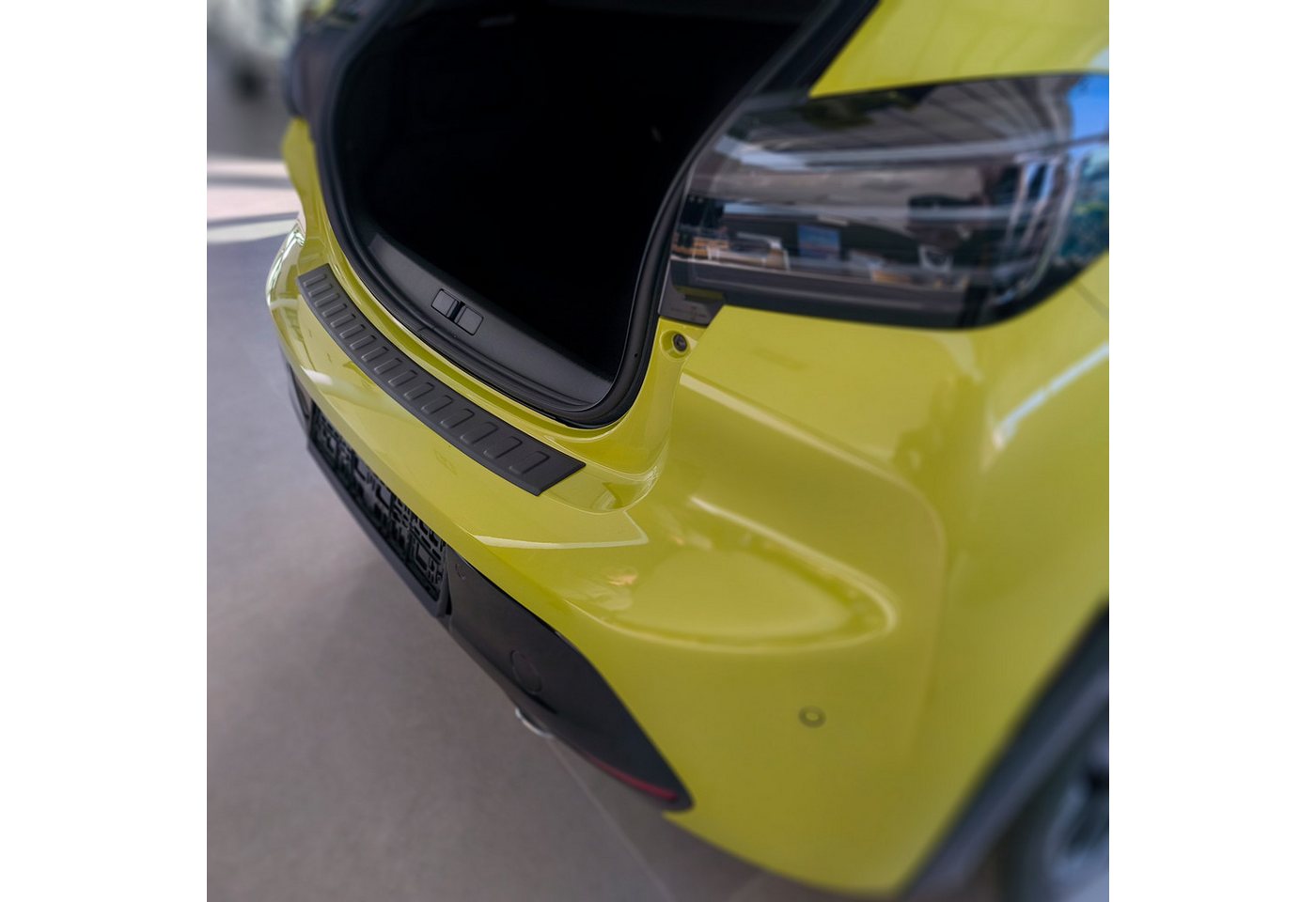 tuning-art Ladekantenschutz L3132 Edelstahl passgenau für Peugeot 208 2 Schrägheck FL ab 2024- Bild 5