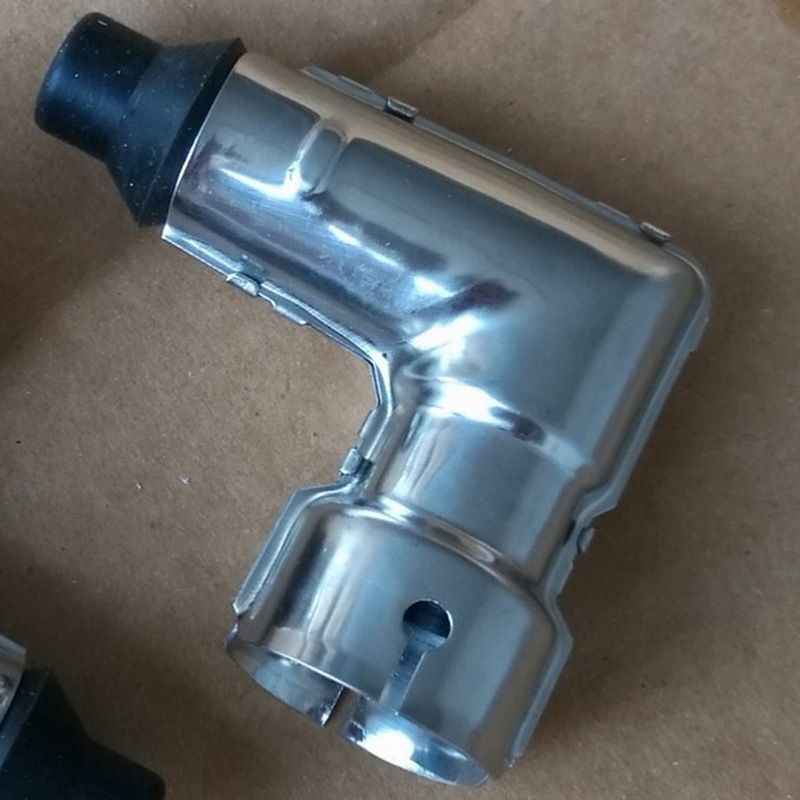 Briggs & Stratton Zündkerzenstecker 792597 793351, Dient Zum Anschluss Des Hochspannungskabels An Die Zündkerze Und Bietet Isolierung.