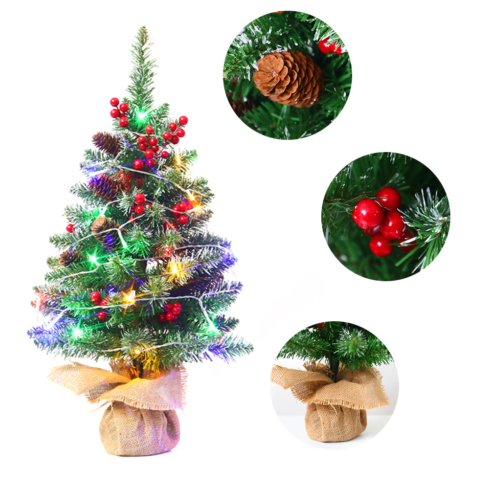 45 Cm (18 Zoll) Großer, Batteriebetriebener, Künstlicher, Vorbeleuchteter Miniatur-weihnachtsbaum Mit Farbigen Lichterketten, Dekorativen Beeren Und Tannenzapfen, Ideal Für Den Esstisch, Das Büro Oder