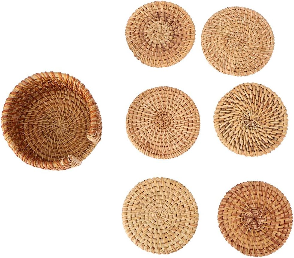 Set Mit 6 Runden, Hitzebeständigen Untersetzern Aus Rattan