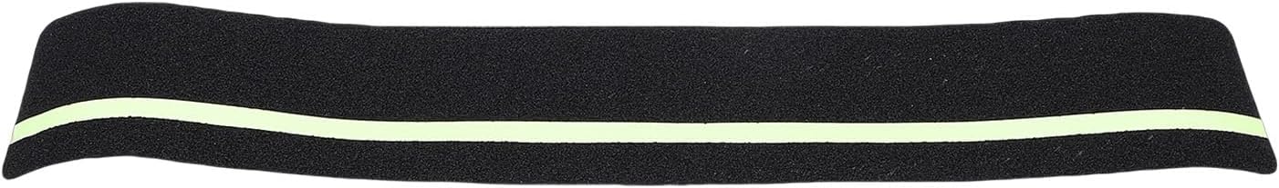 Im Dunkeln Leuchtende, Rutschfeste Trittstufen Mit Photolumineszierendem Streifen Für Mehr Sicherheit Auf Treppen Und Stufen Im Außenbereich