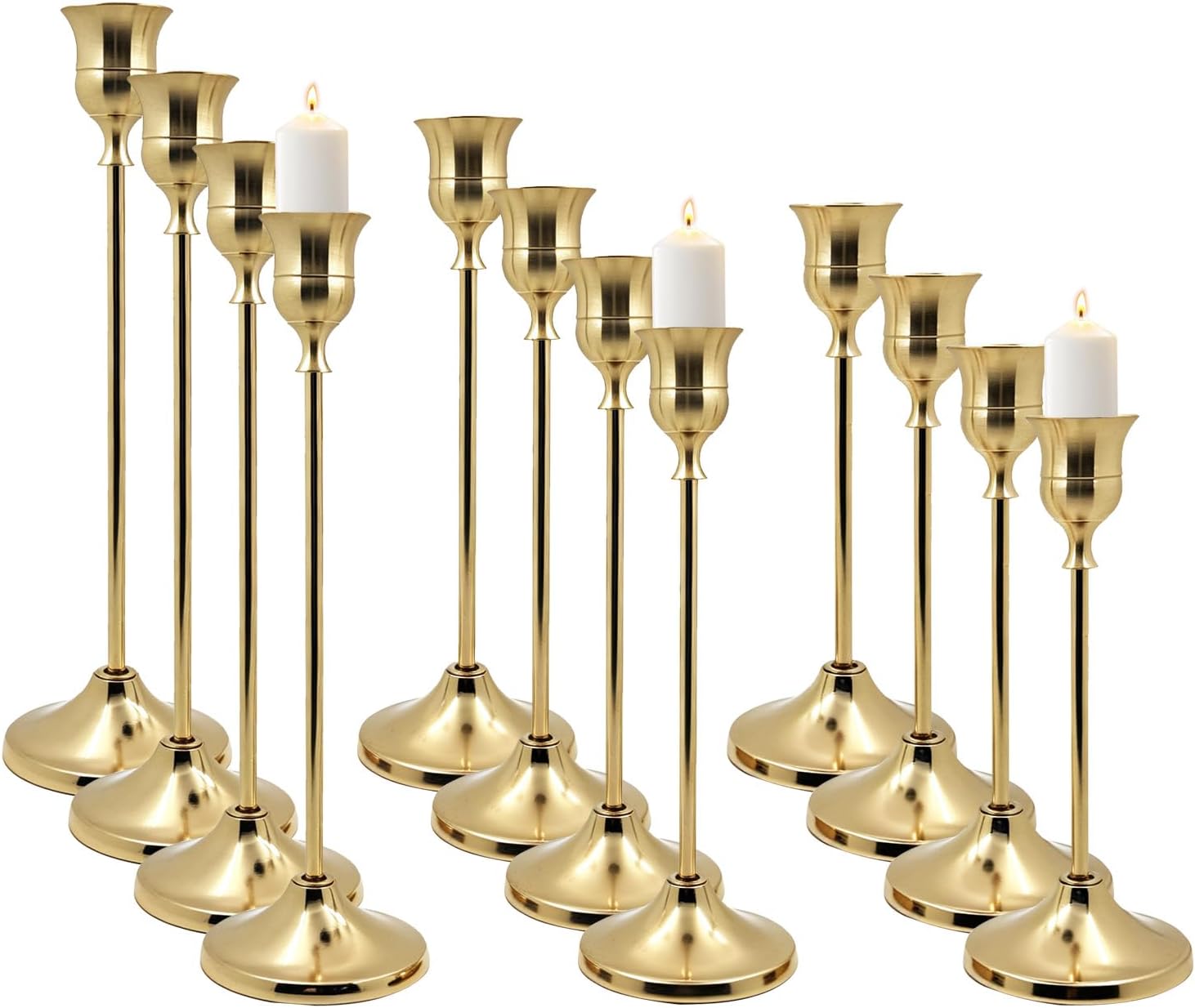 Set Mit 12 Goldenen Kerzenständern, Konischen Kerzenhaltern Aus Metall