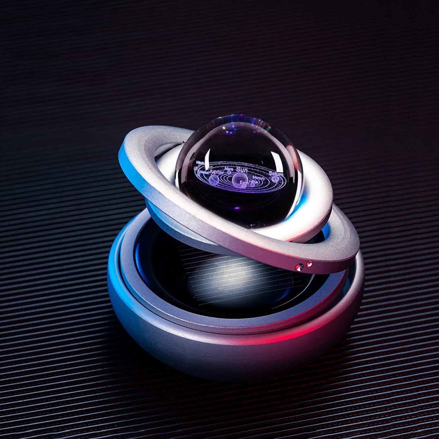 L-förmiger Auto-lufterfrischer-anhänger, Langanhaltender Duft, Solarbetriebener, Rotierender Aromatherapie-diffusor, Galactic Gifts (galactic System)