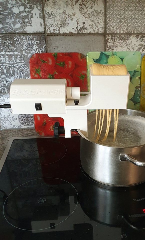 Spätzlewelle Spätzlepresse elektrische Spätzlemaschine, Kunststoff, Trichter und Walze spülmaschinenfest, Halterung hitzebeständig Bild 4
