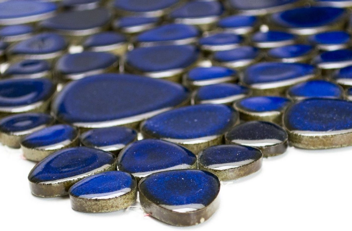 Mosani Mosaikfliesen Kieselmosaik Pebbles Keramikdrops blau glänzend Fliesenspiegel