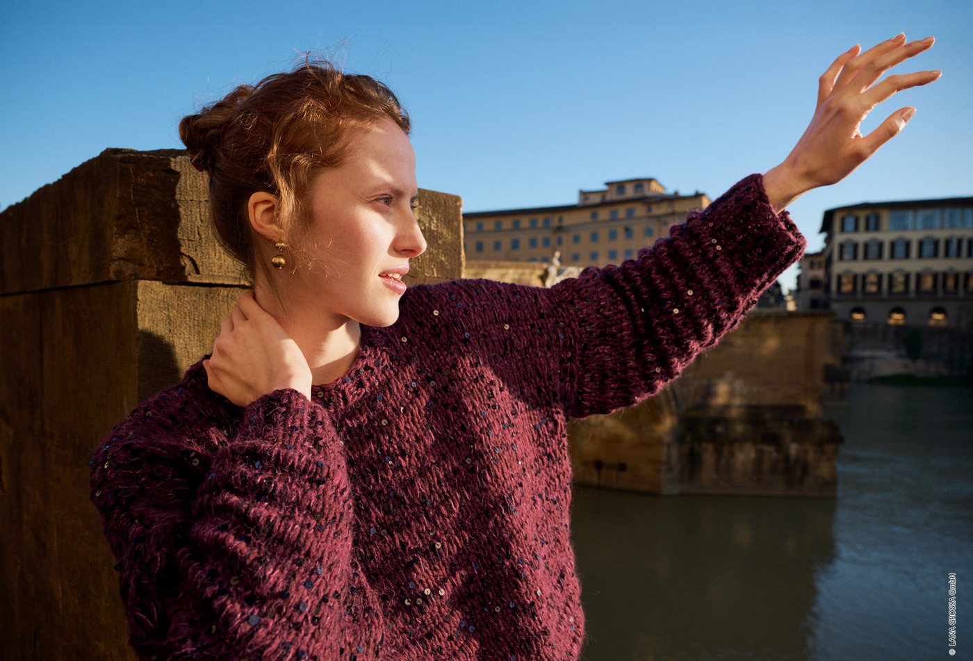 LANA GROSSA COSMO Beilaufgarn mit großen und kleinen Pailletten Häkelwolle, 260 m (Beilaufgarn aus Baumwolle mit großen und kleinen Pailletten, Für Pullover, Cardigans, Westen, Ponchos und Accessoires), 100 g Bild 2
