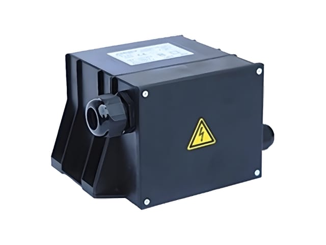 Transformator Für Unterwasserscheinwerfer 50 Bis 600 Va 100 Va / 2 X 50 W
