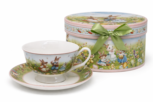 Porzellantasse Und Untertasse Mit Osterhasen-geschenkbox