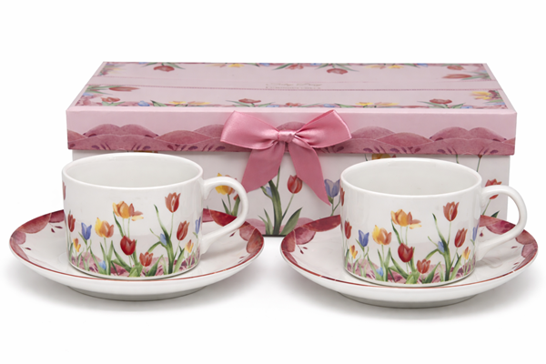 Set Aus Zwei Tassen Mit Untertassen, 180 Ml, Tulpen Als Geschenk