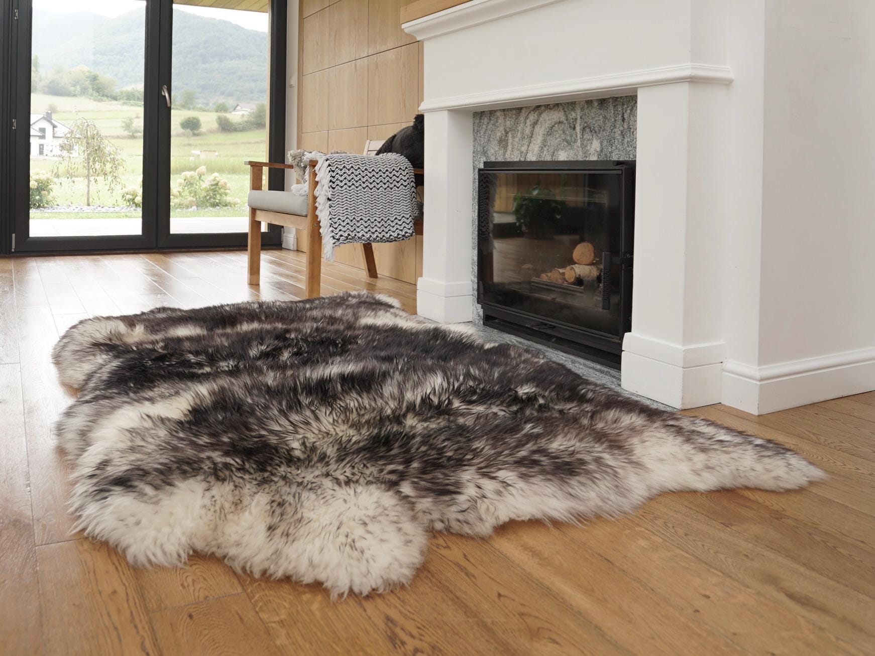 Xxl Dreifach Schwarzer Mufflon-schaffellteppich, Echtleder, Gefärbte Naturwolle, 160 X 115 Cm (64 X 46 Zoll)