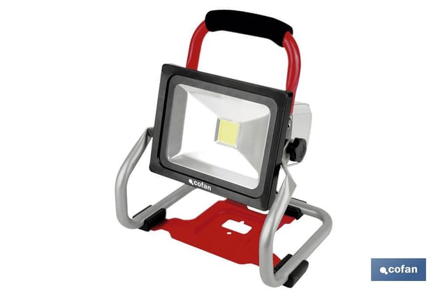 Tragbarer Led-strahler Mit Li-ion-akku 18 V, 20 W