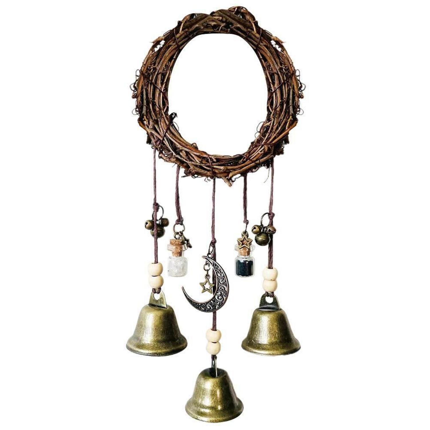 Handgefertigtes Hexen-windspiel Mit Rattan-kranz Und Bronzeglocken