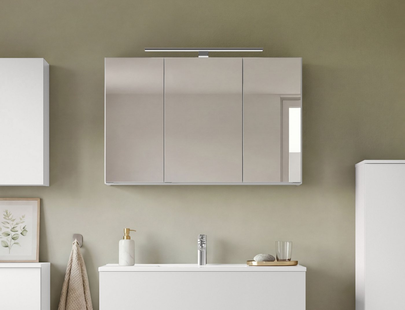 OTTO home Spiegelschrank BOZEN, 3D-Spiegelschrank 100 cm (Badezimmerschrank, Badschrank, Stauraum, Badmöbel, Schrank) Inklusive LED-Aufbauleuchte, Steckdose und Schalter Bild 2