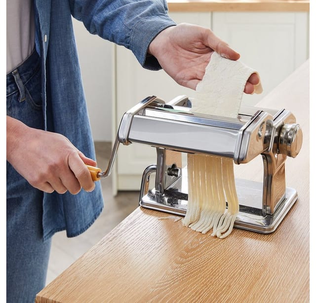 Monzana Manuelle Nudelmaschine Edelstahl 9 Versch. Teigdicken 2 Teigwalzen Tischhalterung Kurbel Spaghetti Bandnudeln Lasagne Küche Pasta Silber