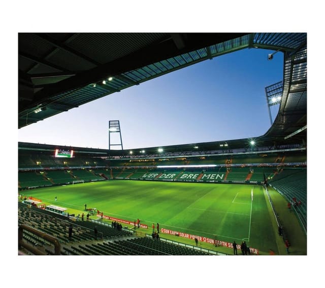 K&L Wall Art Fototapete Große Fußball Fototapete SV Werder Bremen Weserstadion XXL Vliestapete, sportliche Wohnzimmer Tapete, Hochwertige Vlies-Fototapeten für Wohnzimmer und Büro, made in Berlin